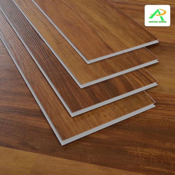 sàn nhựa hèm khóa giá bao nhiêu