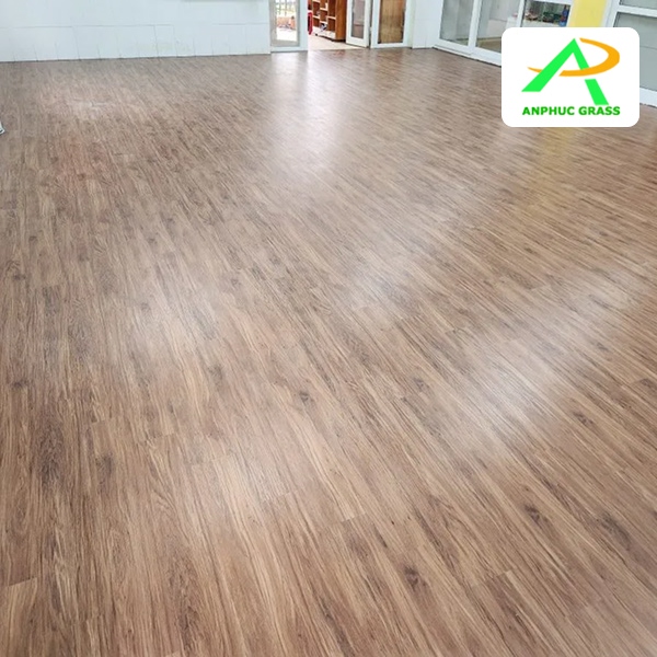  thi công sàn nhựa uy tín