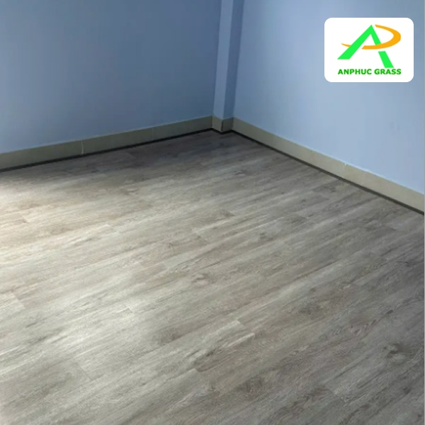 sàn nhựa hèm khóa