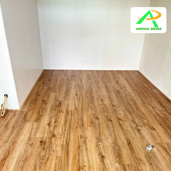 sàn nhựa hèm khóa